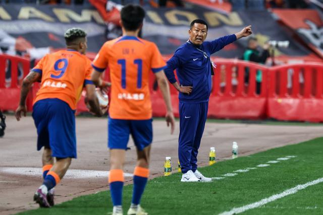 开云体育-泰山迎齐鲁德比恐难上加难 0比3后如何克服情绪化