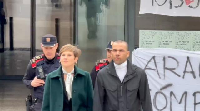 开云在线-阿尔维斯提交保释金暂时获释 已被羁押14个月